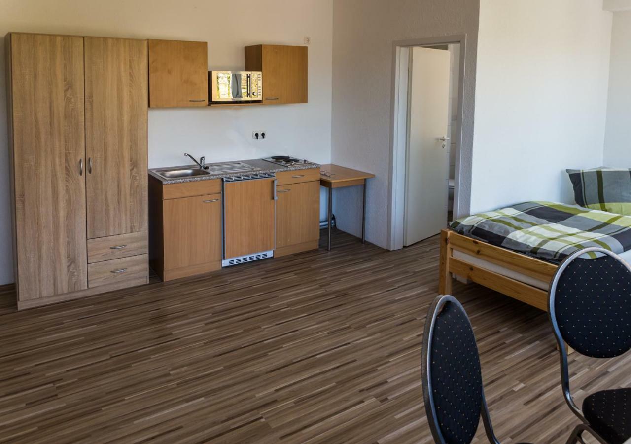 Boardinghouse Quickborn Vandrehjem Quickborn  Eksteriør billede