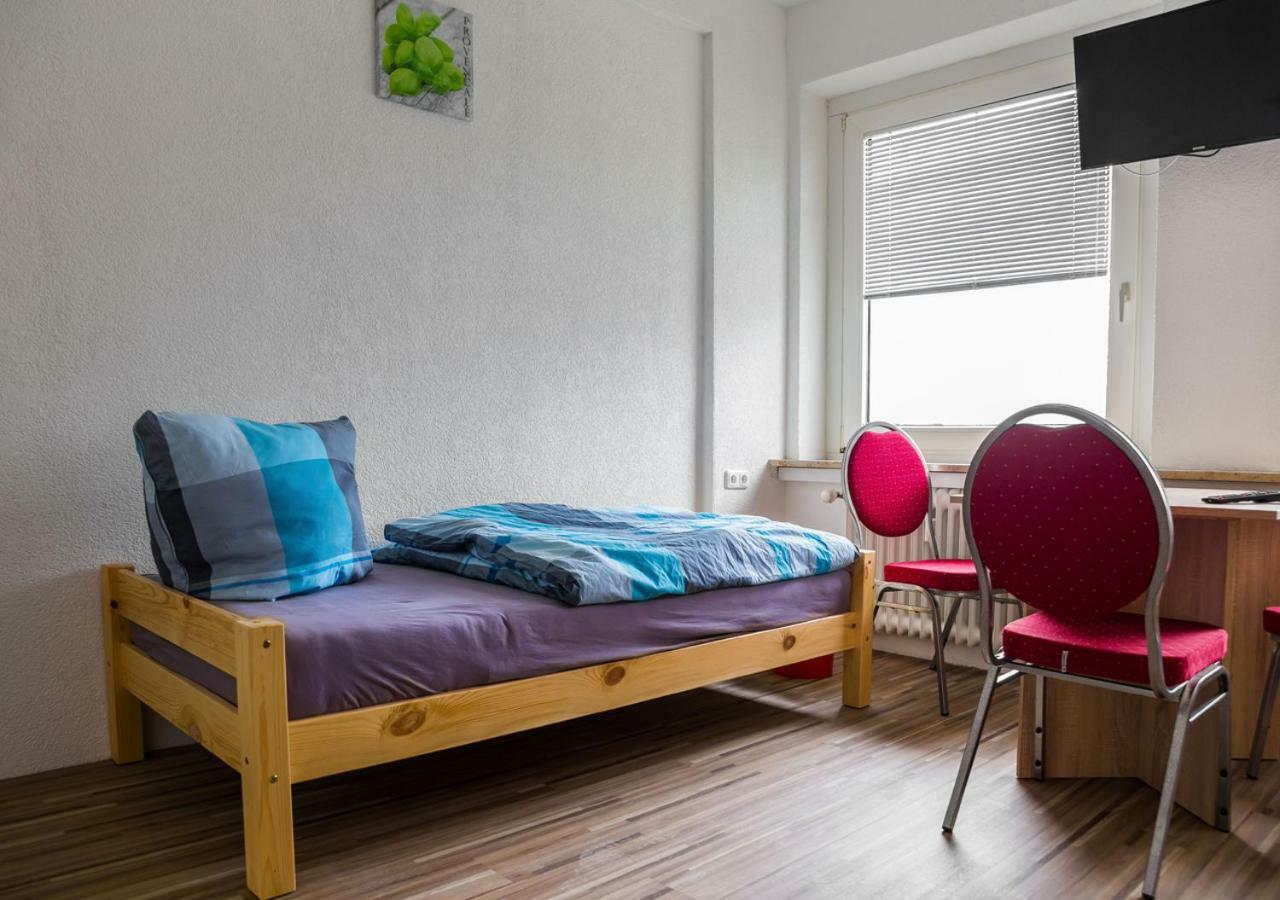 Boardinghouse Quickborn Vandrehjem Quickborn  Eksteriør billede
